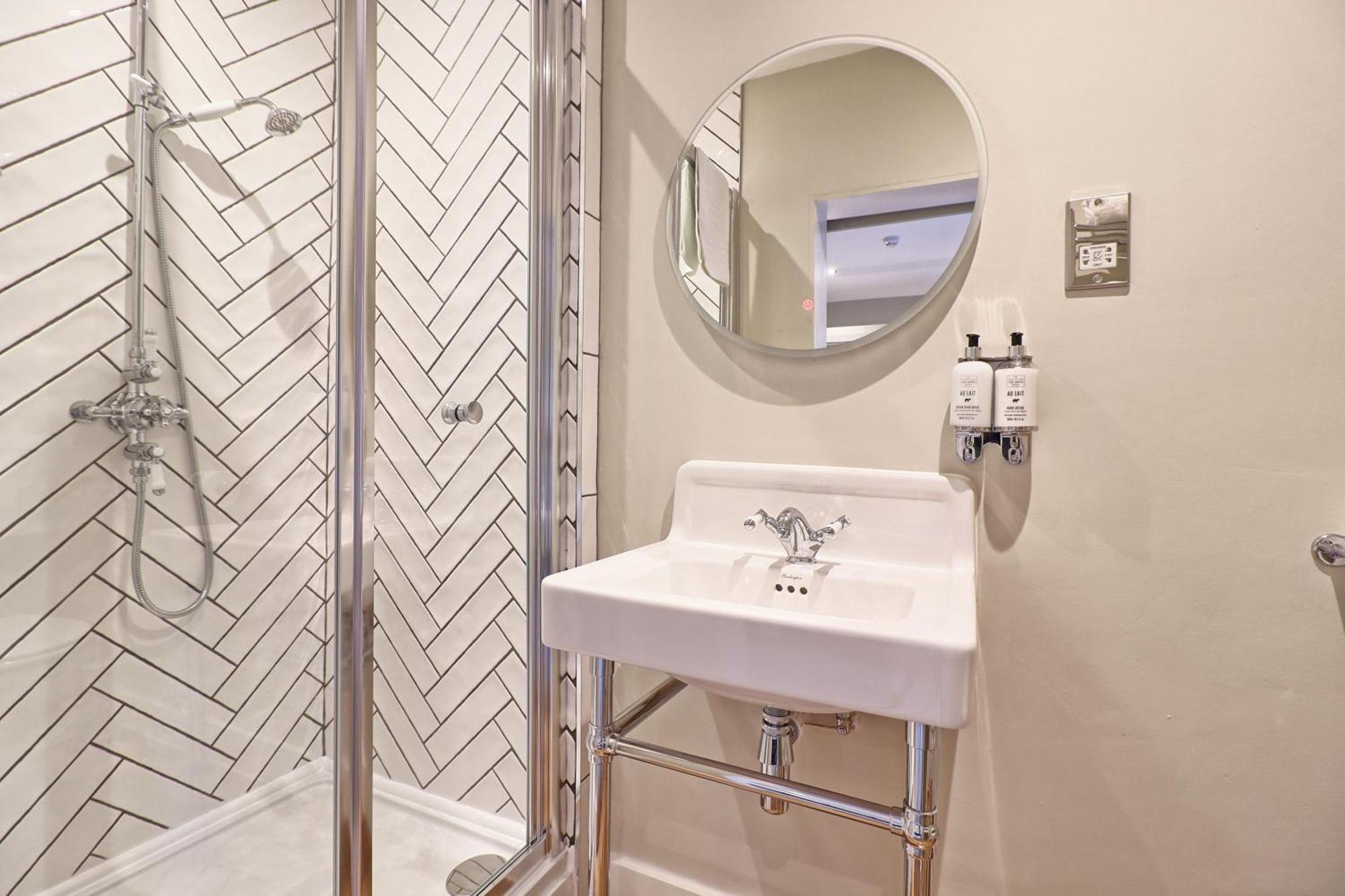 Ranfield'S Brasserie Hotel Rooms コッゲスホール エクステリア 写真
