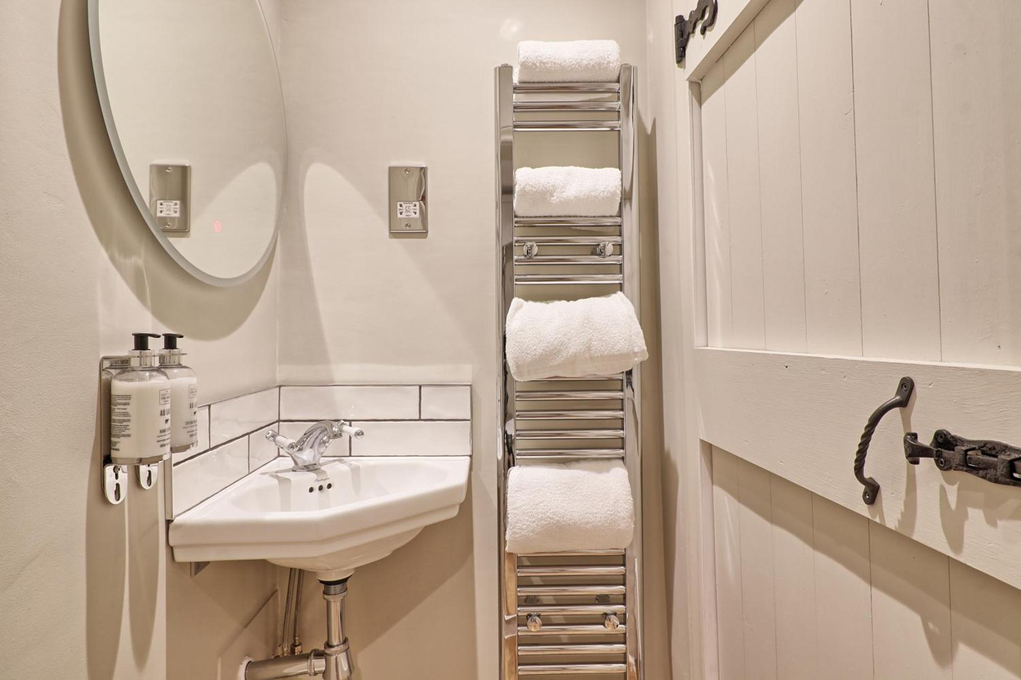 Ranfield'S Brasserie Hotel Rooms コッゲスホール エクステリア 写真